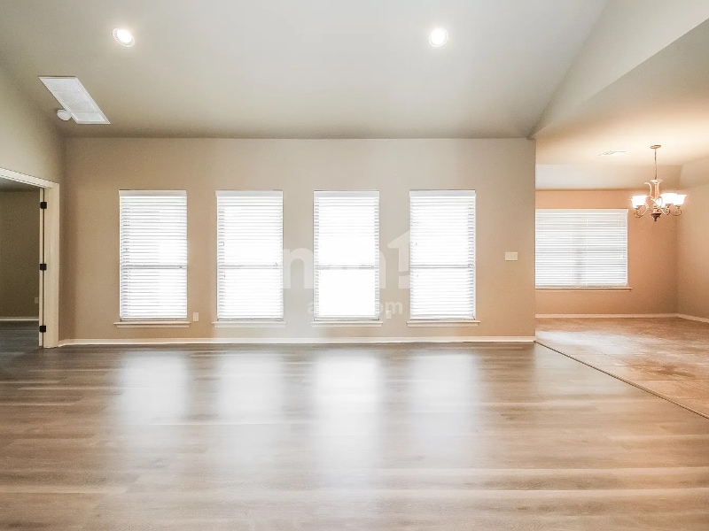 Building Photo - 14537 S Urbana Ct