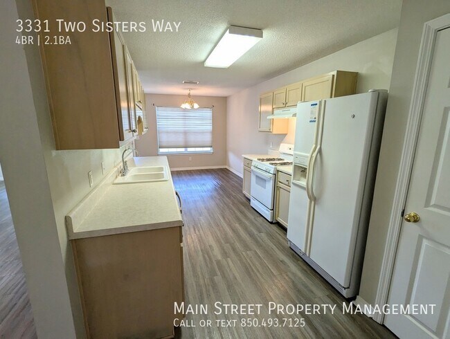 Building Photo - 3331 Two Sisters Wy