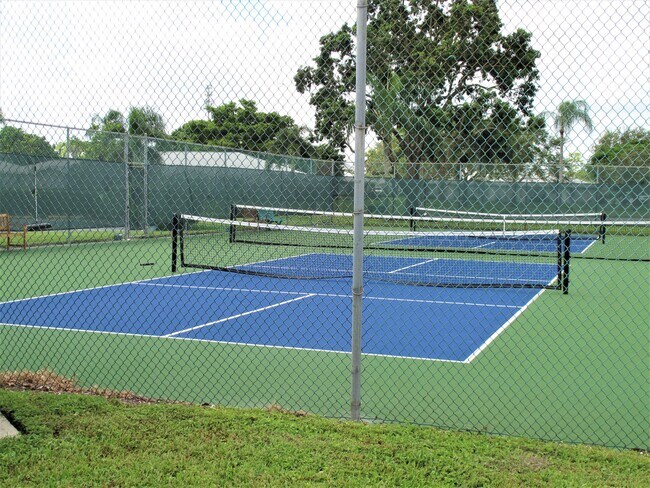 Building Photo - 14500 Canalview Dr