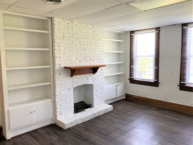 Building Photo - 121 Muskingum Dr