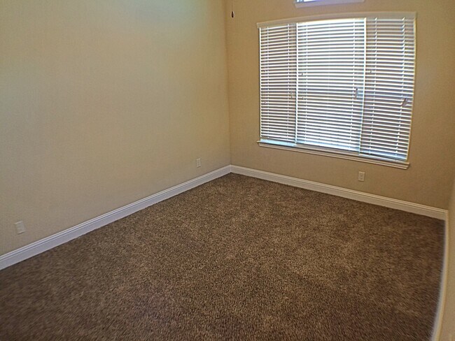 Building Photo - 5 Bdrm/4 Bath / Media Room/ 3300 SF In North Carrollton/Brick And Stone Facade