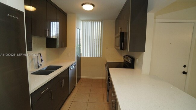 Building Photo - 10701 Cleary Blvd