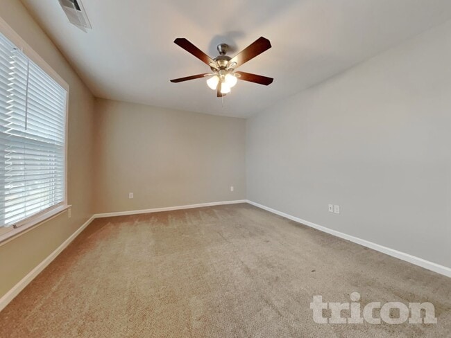 Building Photo - 15 Coswell Ct