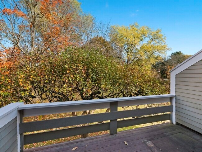 Building Photo - 18 Concord Greene