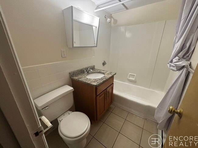 Building Photo - 110 Babcock St