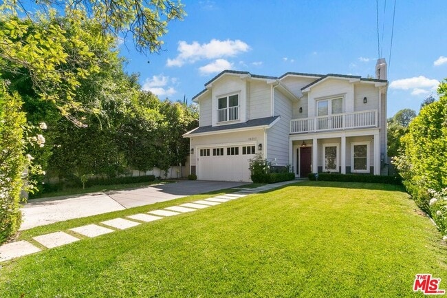 Building Photo - 14917 Valley Vista Blvd