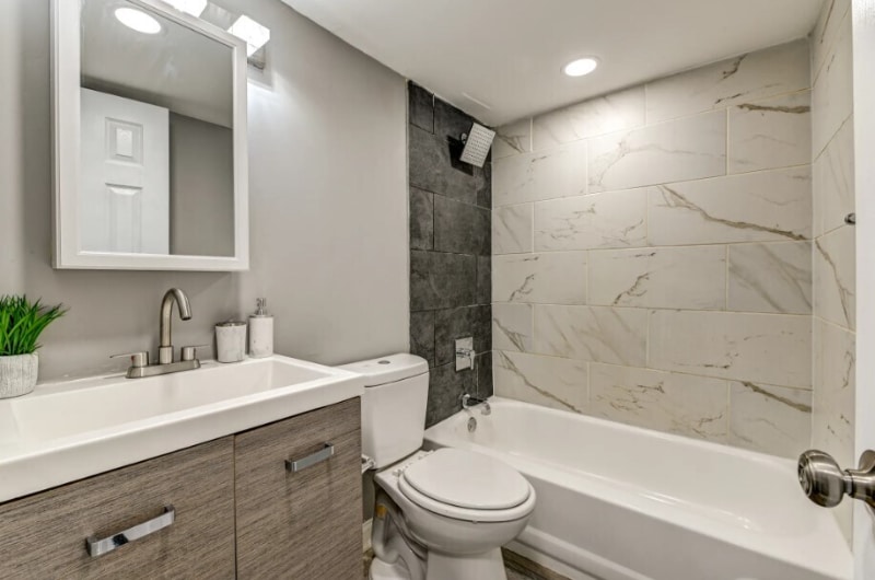 Building Photo - 831 Cedar Ave