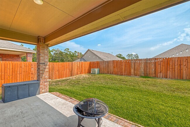 Building Photo - 18118 Van Berkel Ln