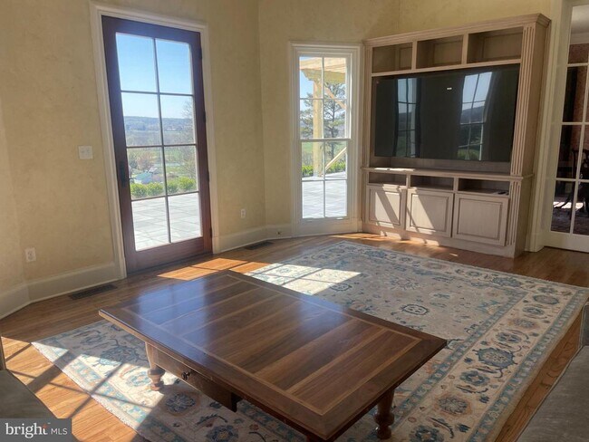 Building Photo - 2601 Butler Rd