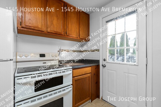 Building Photo - 1545 Houston Ave