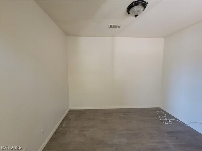 Building Photo - 7817 W Falcon Wing Ave