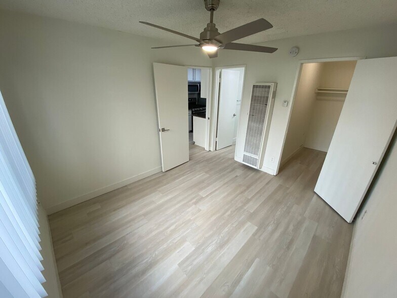 Building Photo - 3730 S Sepulveda Blvd