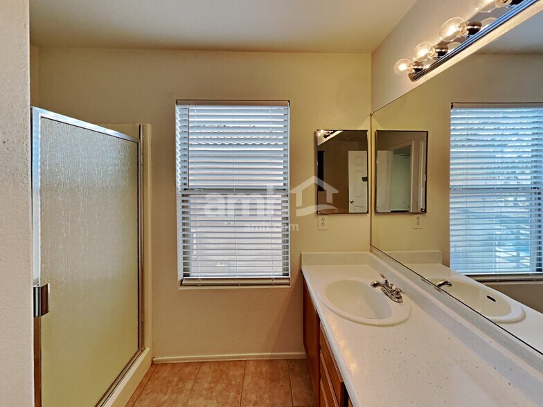 Building Photo - 3543 E Trigger Way