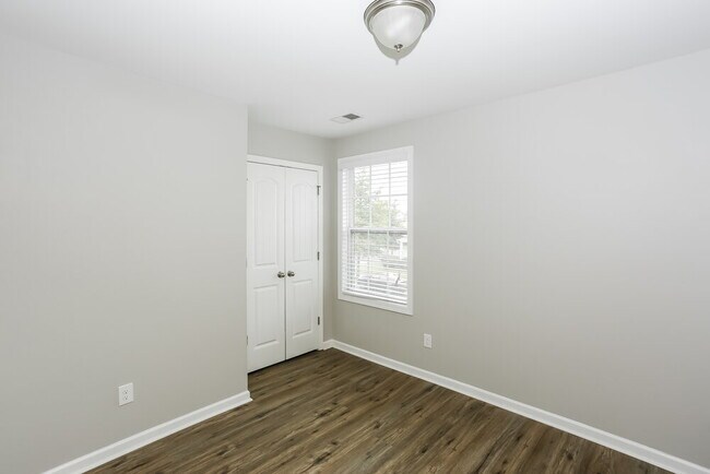 Building Photo - 9333 Turning Wheel Dr