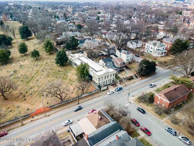 Building Photo - 1110 Baxter Ave