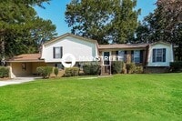 Building Photo - 3 Bedroom Pet-Friendly Home in BESSEMER, AL with Main Street Renewal