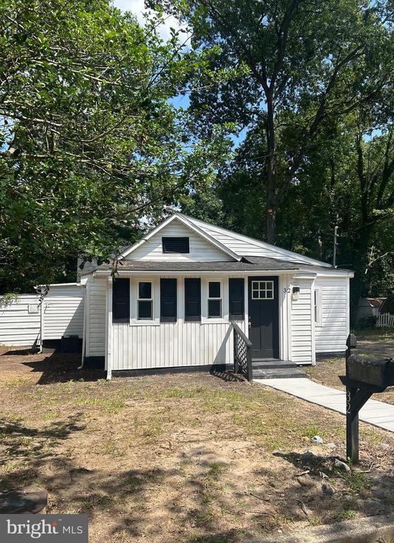 Building Photo - 32 Clementon Ave