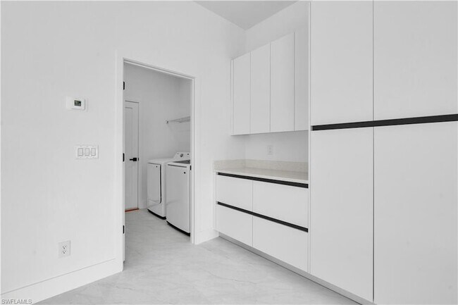 Building Photo - 2700 42nd St W