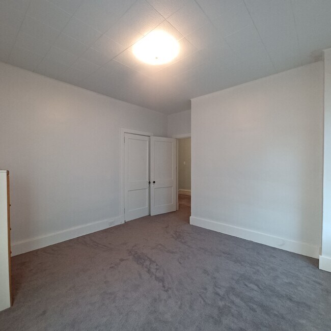 Bedroom 2 - 510 Main St