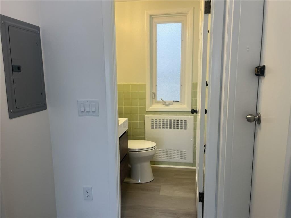 Building Photo - 400 Narragansett Pkwy