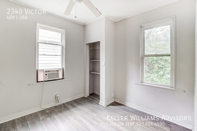 Building Photo - 2340 Victor-