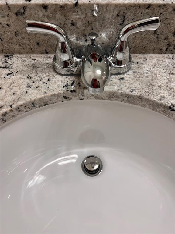 Building Photo - 442 Parkline Dr