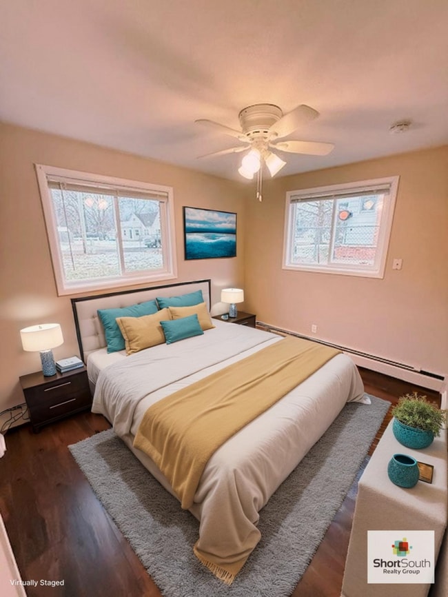 Building Photo - Updated 2 bed 1 bath lower apartment in Wyoming