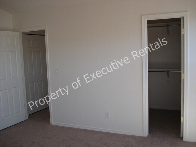 Building Photo - 4604 Pyramid Peak Dr