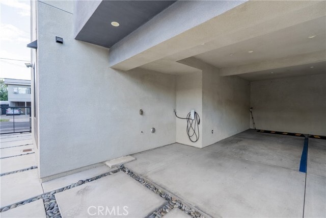 Building Photo - 13932 Bessemer St