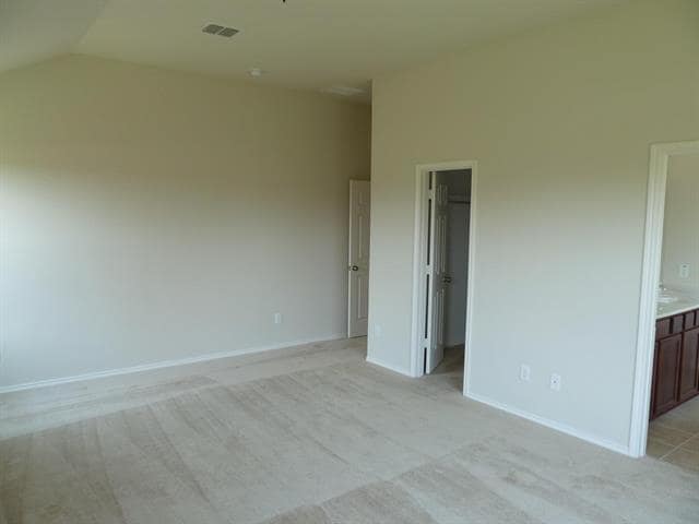 Building Photo - 1917 Grand Fairway Dr