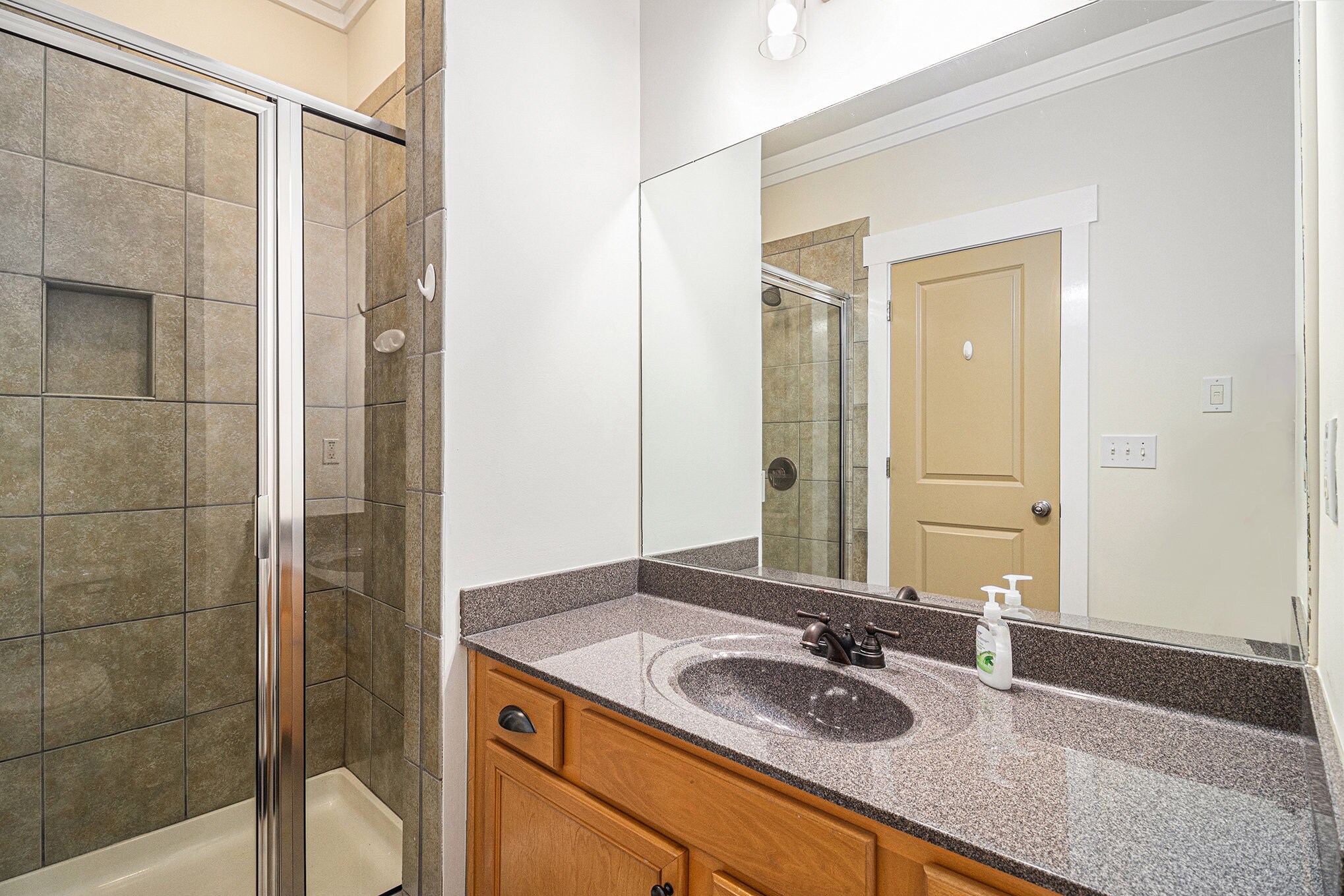 Building Photo - Room in Townhome on Liberty Commons Dr NW