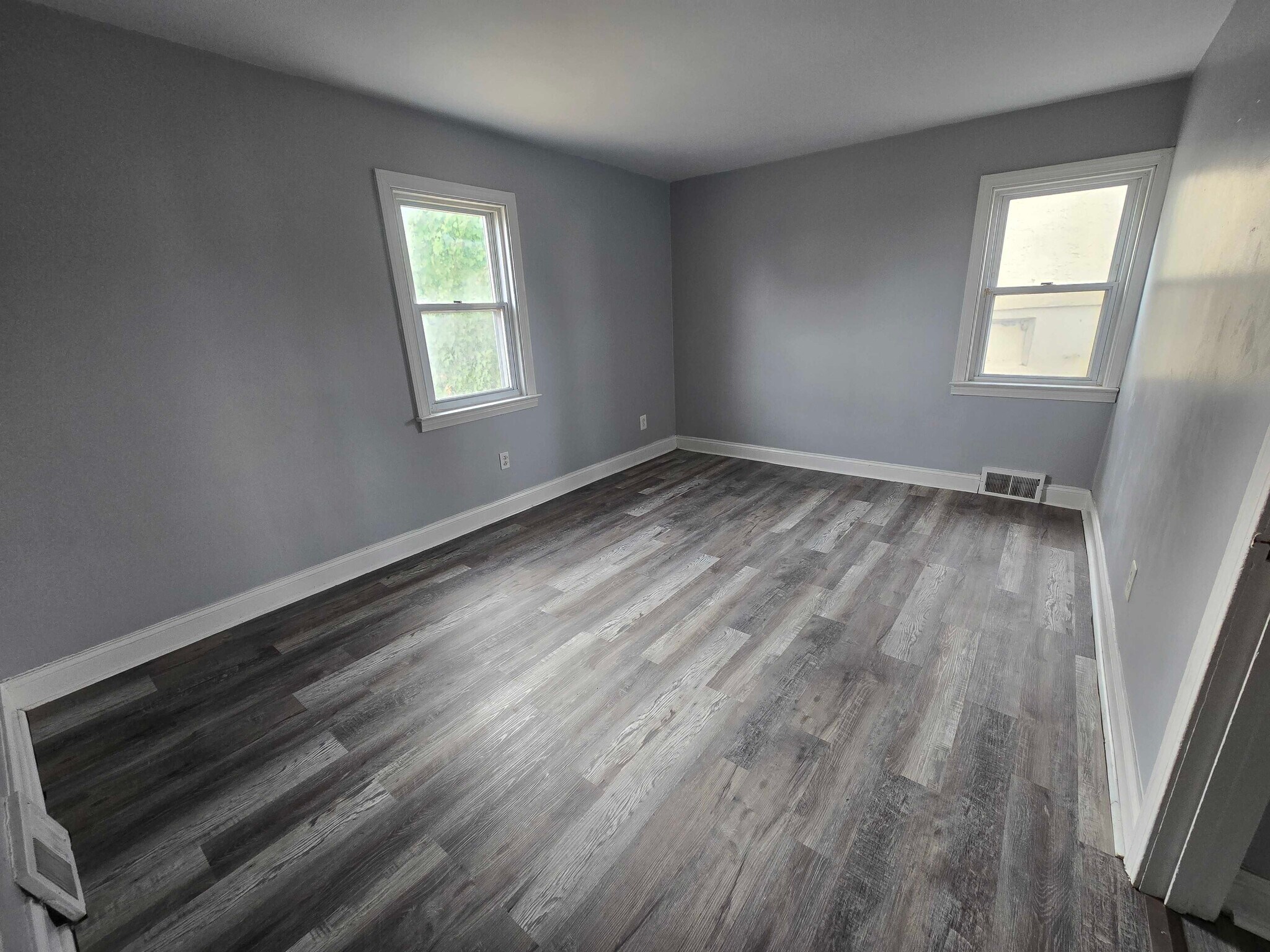 Building Photo - 1502 Market St