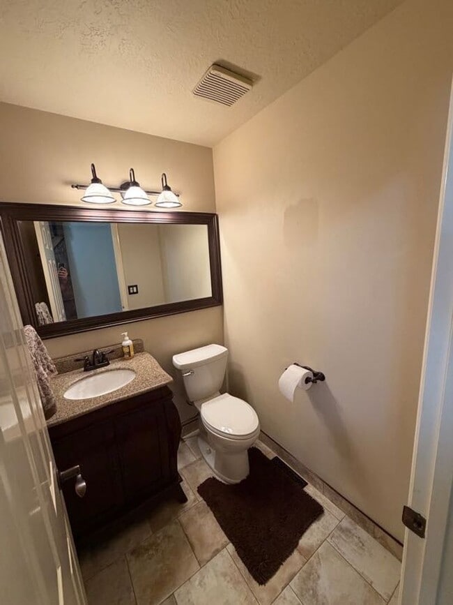 Building Photo - Beautiful Bountiful Home Near Temple & Mueller Park – Prime Location