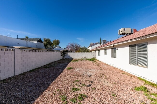 Building Photo - 6391 Chisos Dr