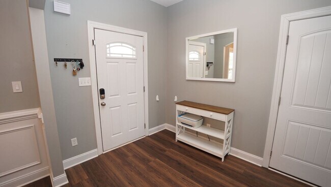 Building Photo - Onslow Bay Beautiful 4 Bedroom Home