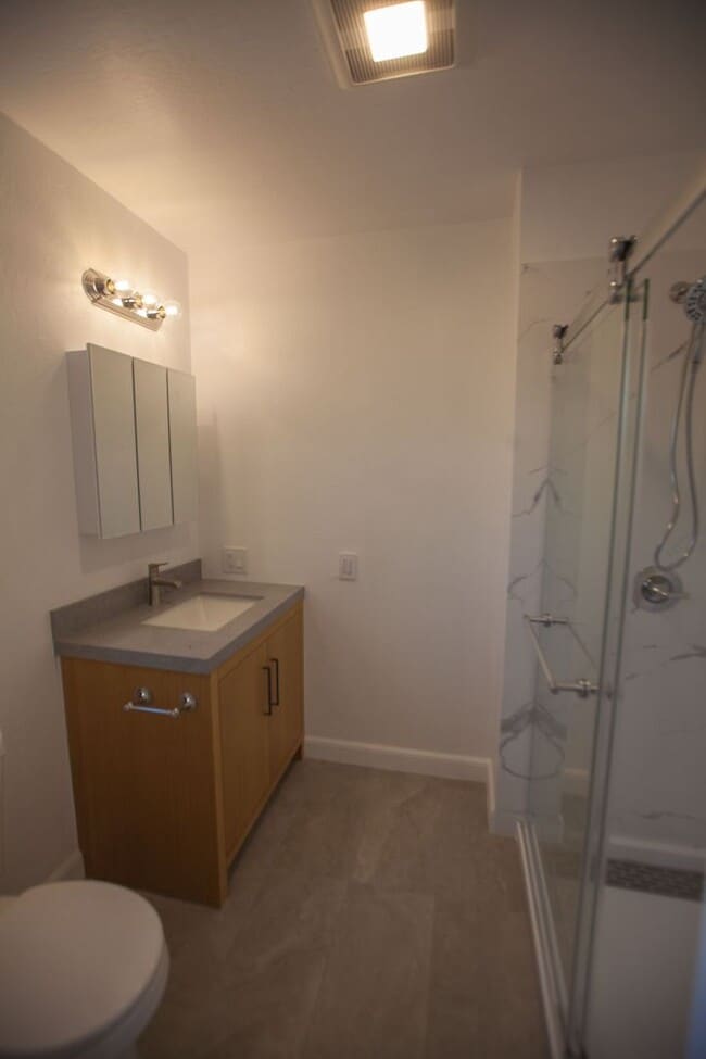 Building Photo - 165-167 Miriam St