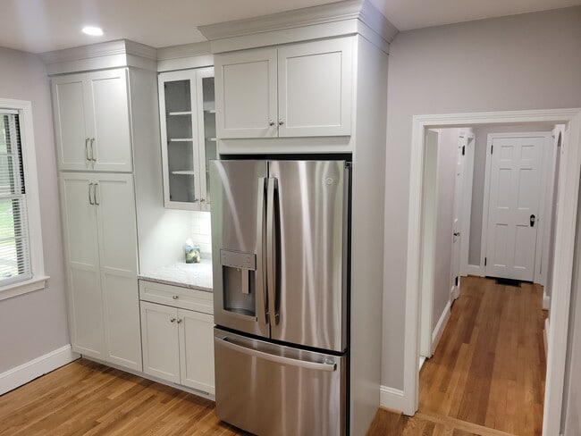 Building Photo - 126 Tred Avon Ave