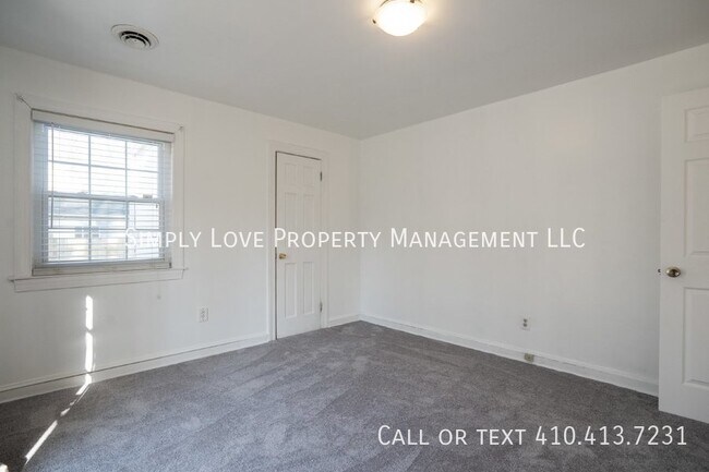 Building Photo - 7709 Ravine Dr
