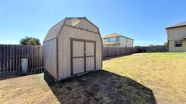 Building Photo - 511 Taurus Dr