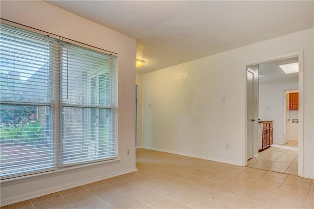Building Photo - 1702 Elizabeth Dr