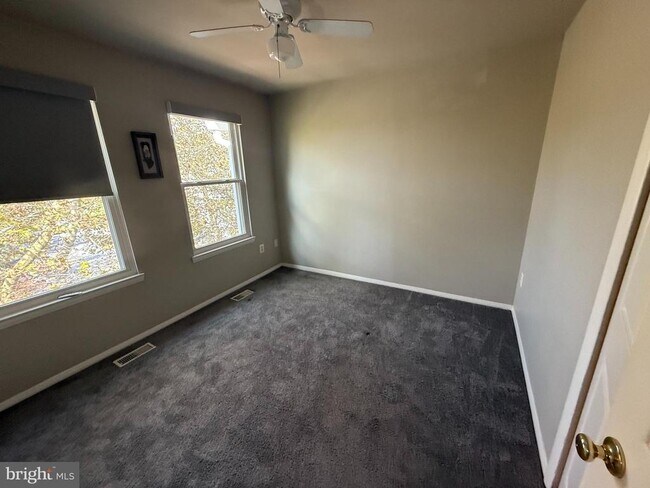 Building Photo - 7804 Old Litchfield Ln