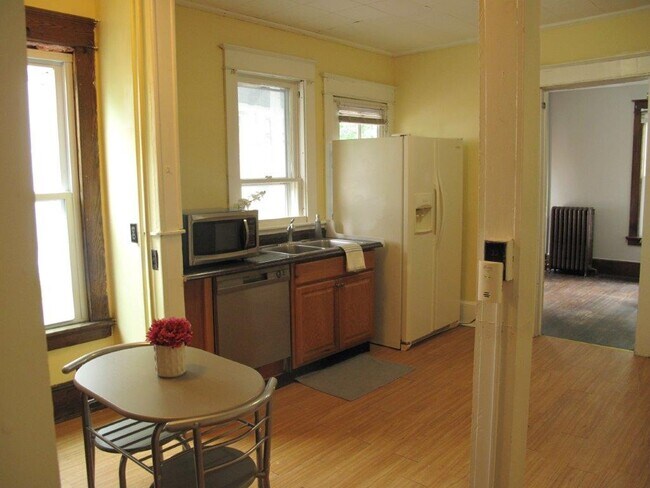 kitchen 3 - 409 Dryden Rd