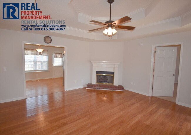 Building Photo - 3BR/2BA south Mboro 2-car garage, fenced backyard with brand new patio!