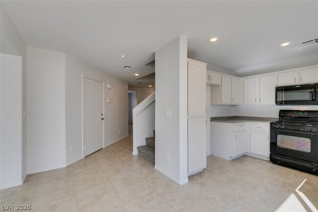 Building Photo - 868 Blue Rosalie Pl