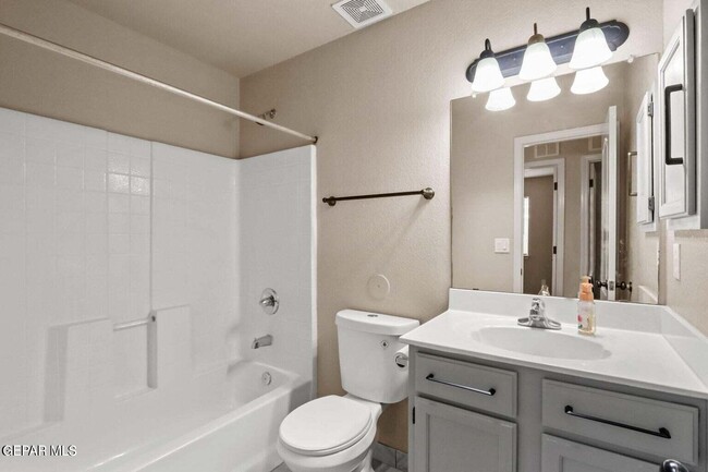 Building Photo - 804 Desert Cactus Dr