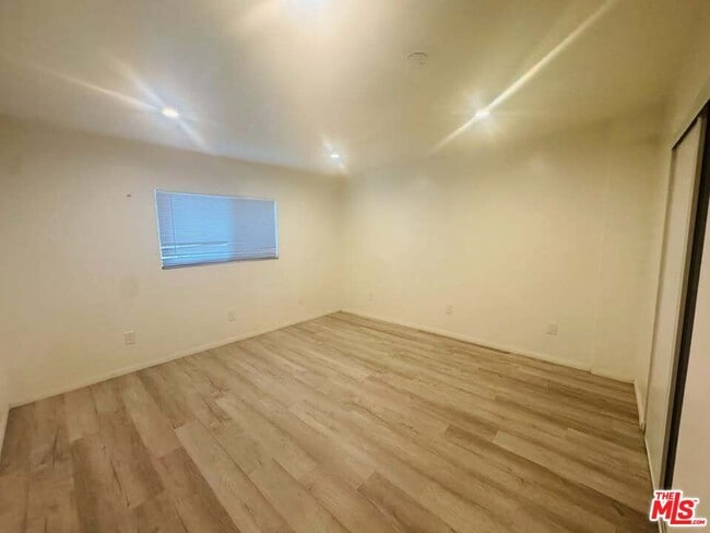 Building Photo - 231 E 85th St