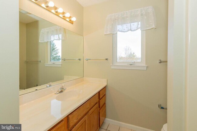 Building Photo - 180 Muirfield Ct