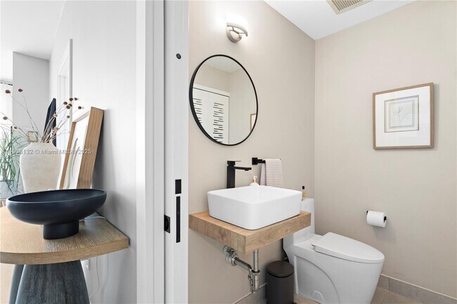 Building Photo - 3470 E Coast Ave