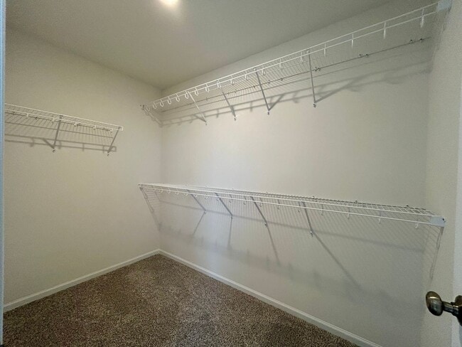 Building Photo - Spacious & Stylish 3-Bed Home with Modern Finishes and Attached 2-Stall Garage