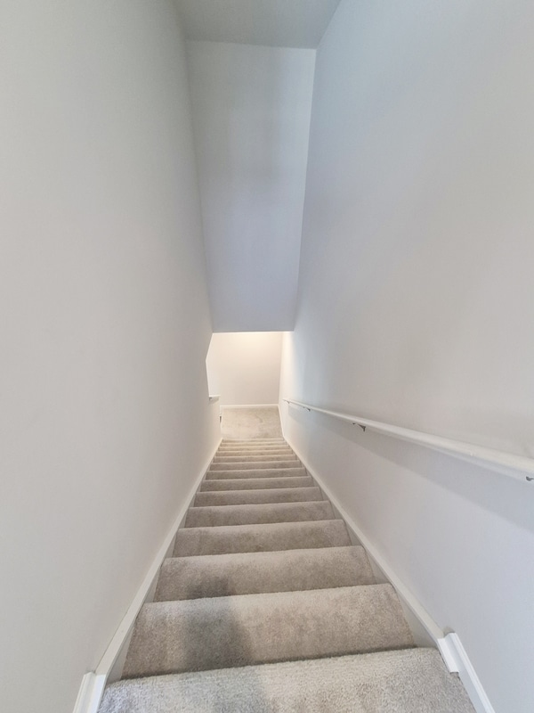 Building Photo - 130 Robinia Rd